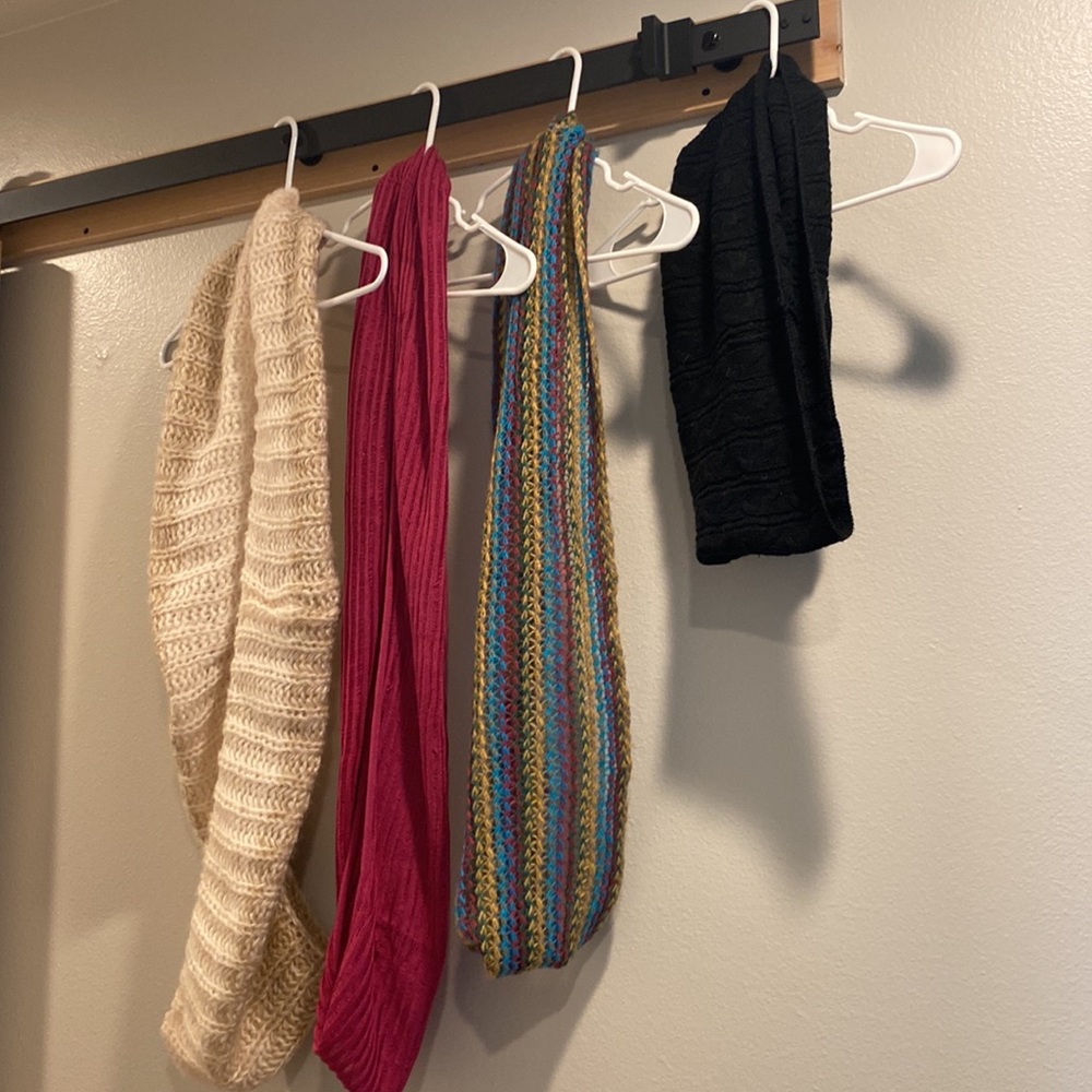 Bundle of 4 infinity scarves, varying lengths